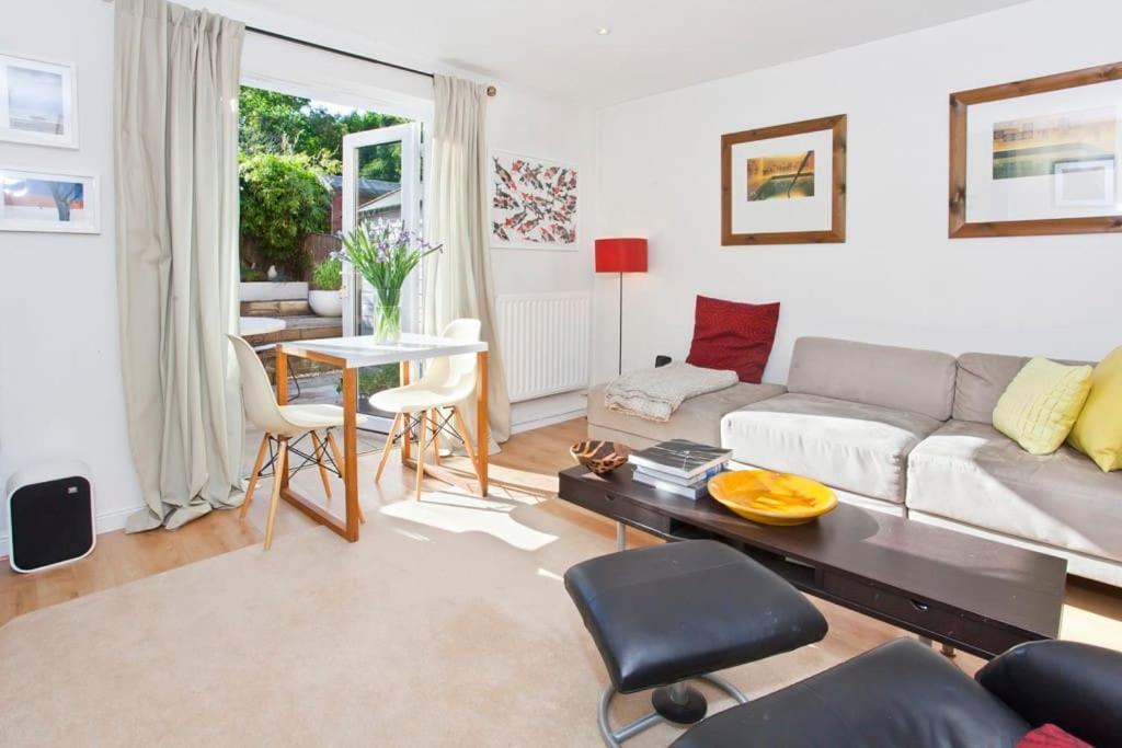 Walking Distance To Racecourse And City Centre York Exterior foto